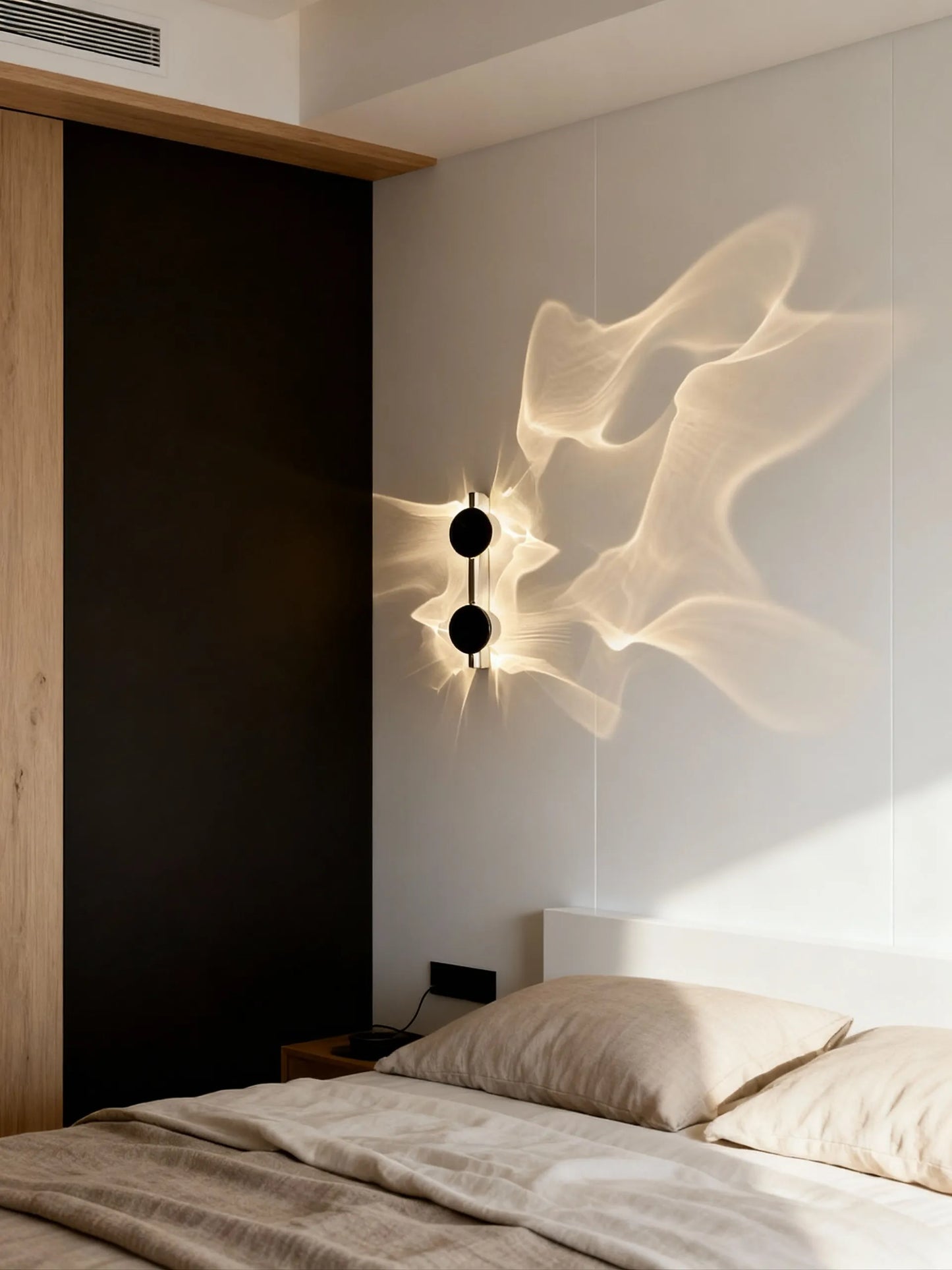 HaloAura Wall Light – Wandlamp met sculpturaal licht & warme gloed